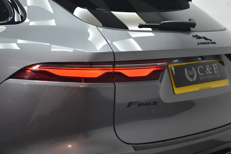 Jaguar F-PACE D200 MHEV R-Dynamic Black - U6252