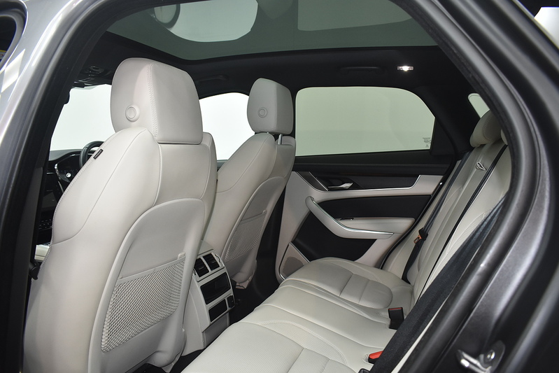 Jaguar F-PACE D200 MHEV R-Dynamic Black - U6252