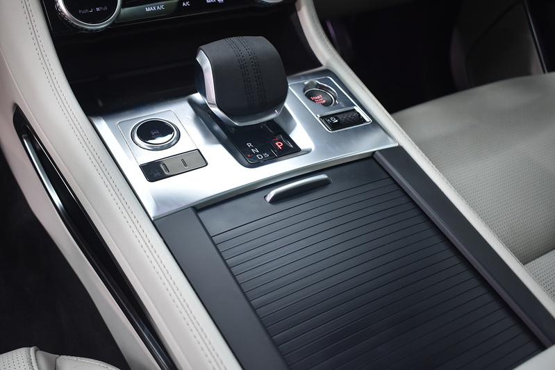 Jaguar F-PACE D200 MHEV R-Dynamic Black - U6252