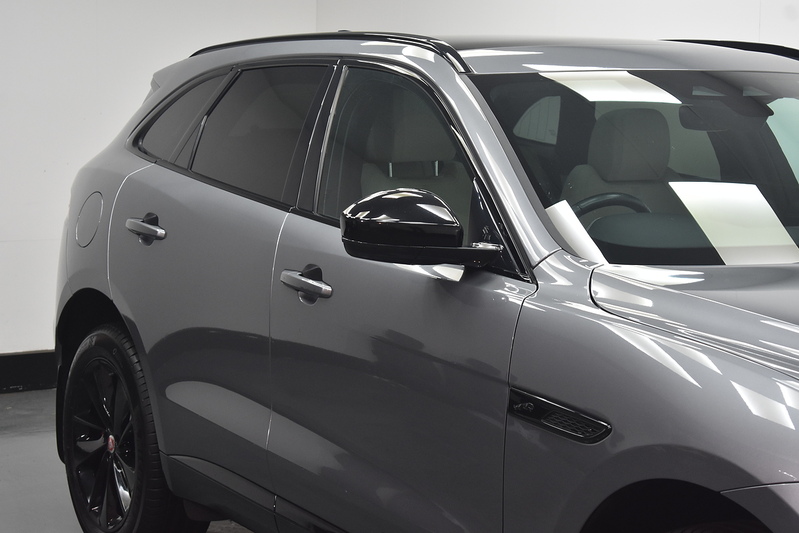 Jaguar F-PACE D200 MHEV R-Dynamic Black - U6252