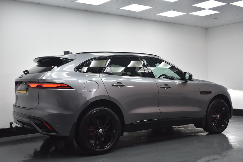 Jaguar F-PACE D200 MHEV R-Dynamic Black - U6252