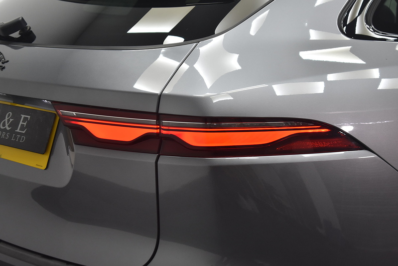 Jaguar F-PACE D200 MHEV R-Dynamic Black - U6252