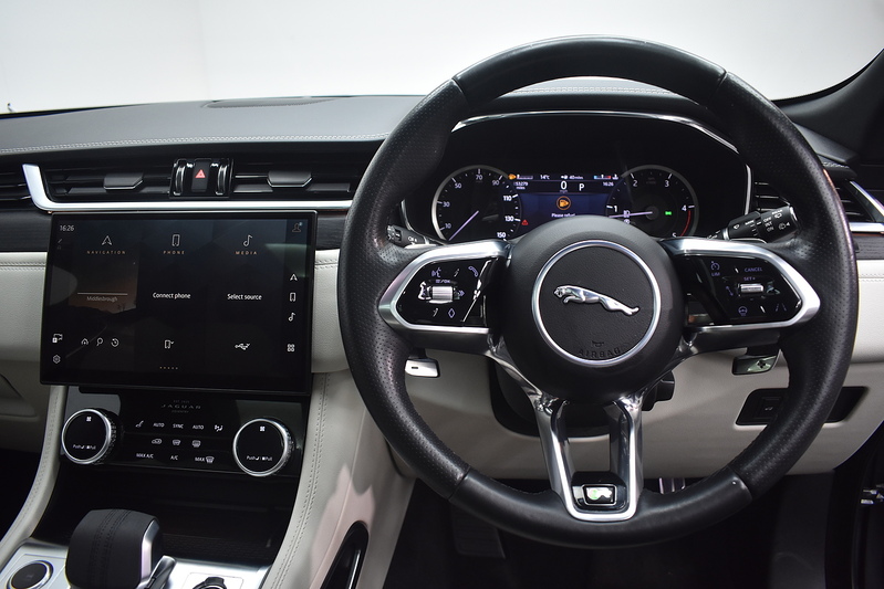 Jaguar F-PACE D200 MHEV R-Dynamic Black - U6252
