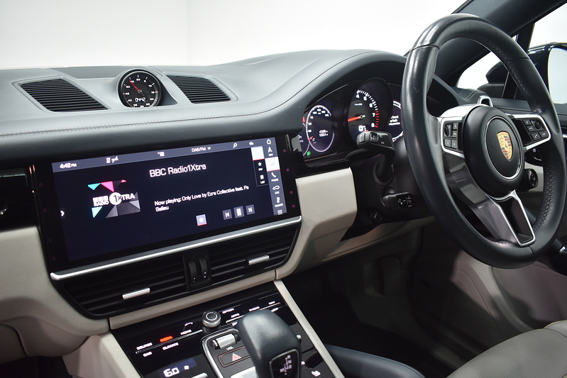 Porsche Cayenne T V6 - U6254