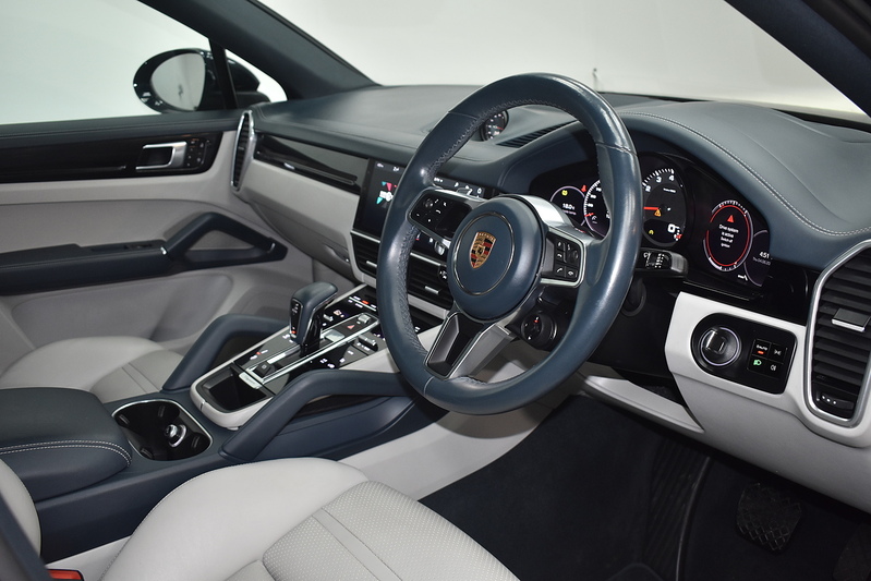 Porsche Cayenne T V6 - U6254