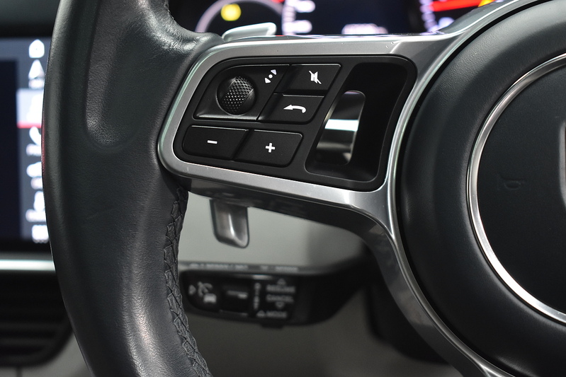 Porsche Cayenne T V6 - U6254