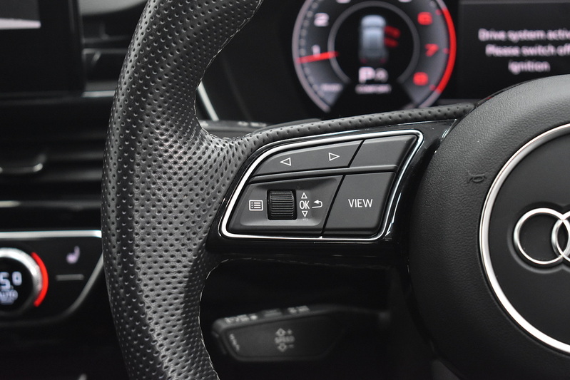 Audi A4 Avant TFSI Black Edition - U6260