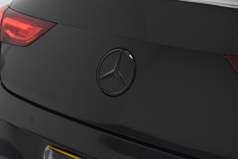 Mercedes-Benz CLA CLA200 AMG Line - U6266