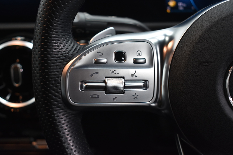 Mercedes-Benz CLA CLA200 AMG Line - U6266
