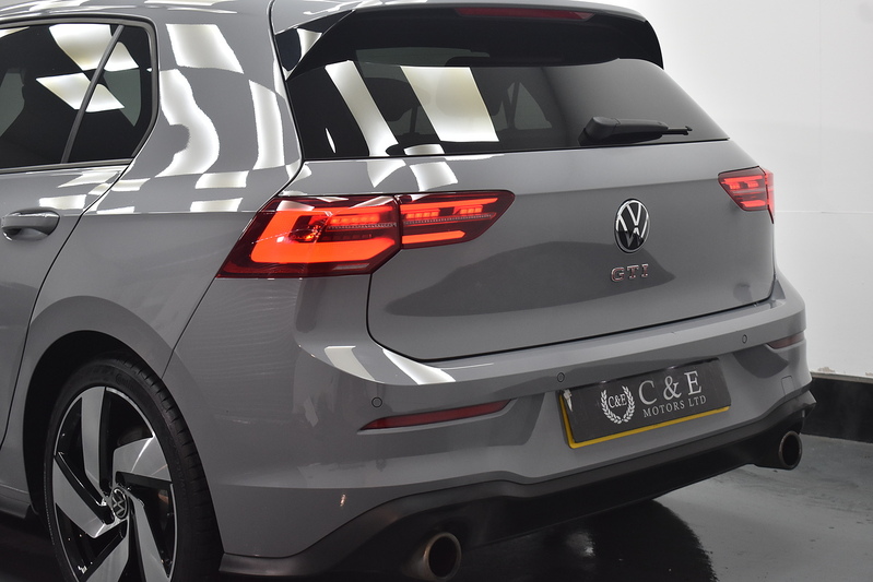 Volkswagen Golf TSI GTI - U6276