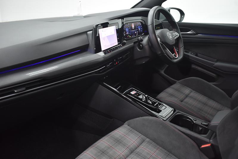 Volkswagen Golf TSI GTI - U6276