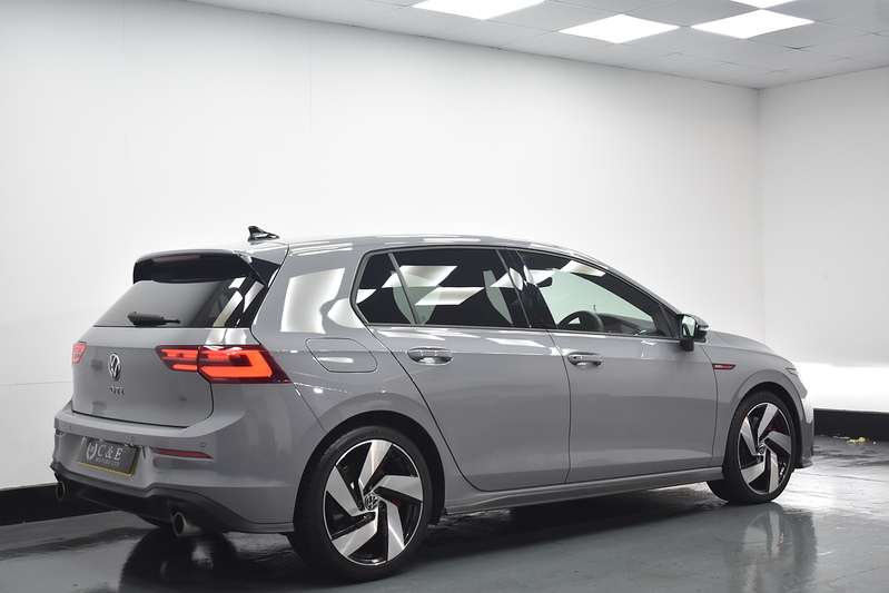 Volkswagen Golf TSI GTI - U6276
