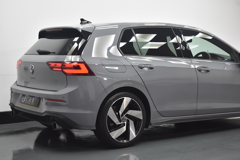 Volkswagen Golf TSI GTI - U6276