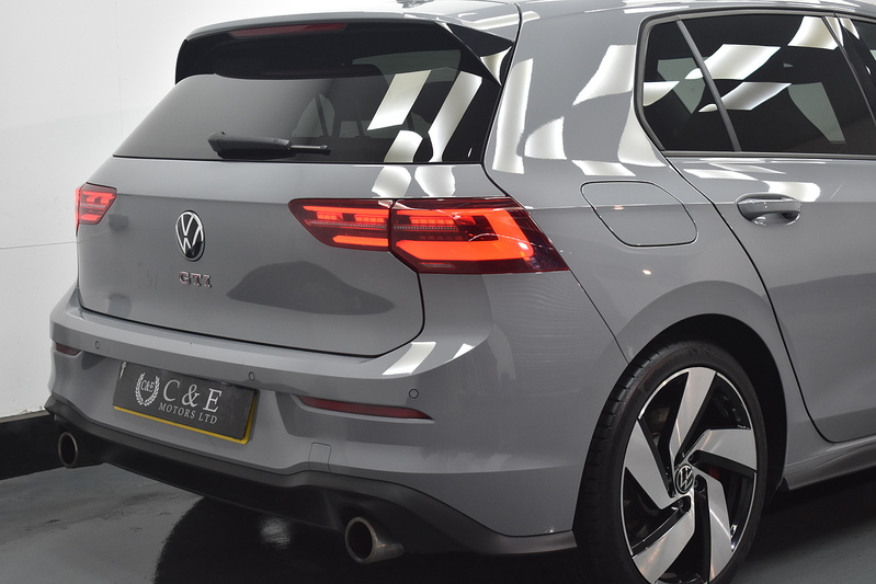 Volkswagen Golf TSI GTI - U6276