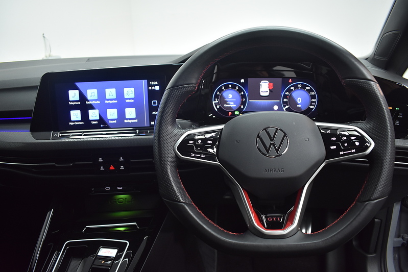 Volkswagen Golf TSI GTI - U6276