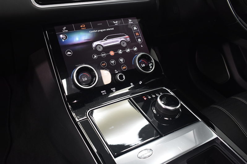 Land Rover Range Rover Velar D300 R-Dynamic HSE - U6280