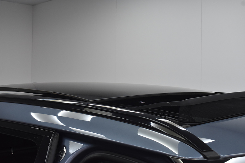 Land Rover Range Rover Velar D300 R-Dynamic HSE - U6280