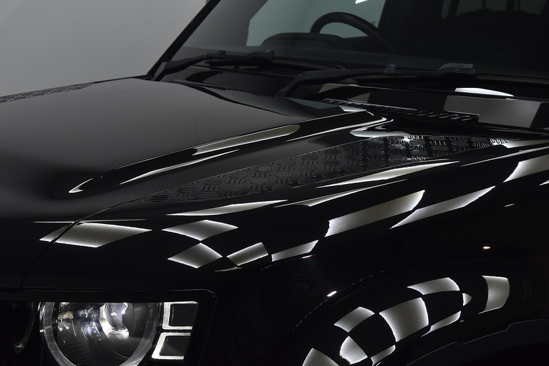 Land Rover Defender 110 SD4 SE - U6281
