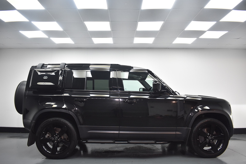 Land Rover Defender 110 SD4 SE - U6281
