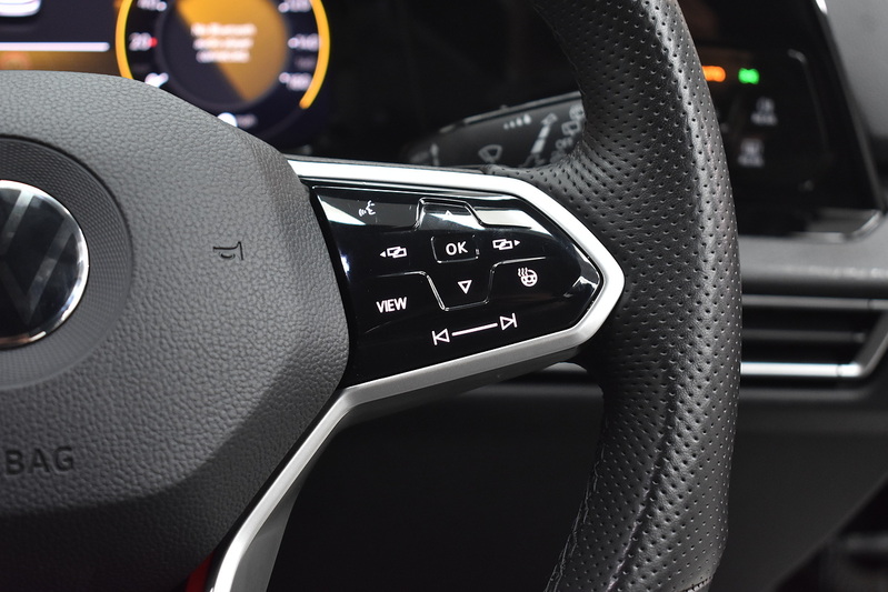 Volkswagen Golf TSI GTI - U6282