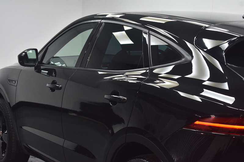 Jaguar E-PACE D180 R-Dynamic SE - U6287