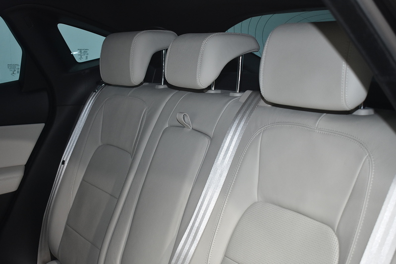 Jaguar E-PACE D180 R-Dynamic SE - U6287
