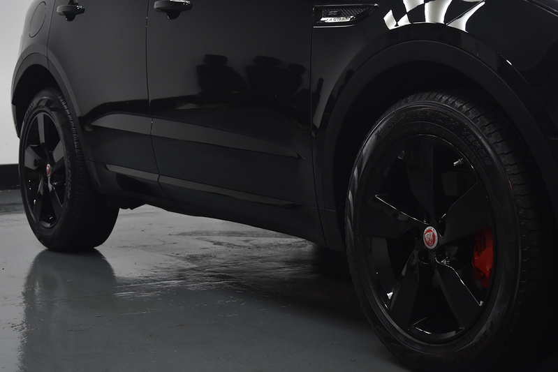 Jaguar E-PACE D180 R-Dynamic SE - U6287