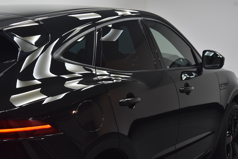 Jaguar E-PACE D180 R-Dynamic SE - U6287