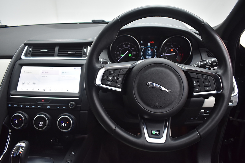 Jaguar E-PACE D180 R-Dynamic SE - U6287