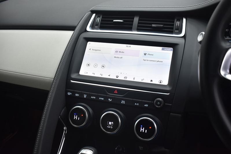 Jaguar E-PACE D180 R-Dynamic SE - U6287