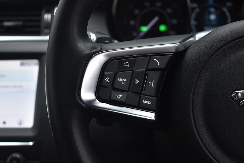 Jaguar E-PACE D180 R-Dynamic SE - U6287