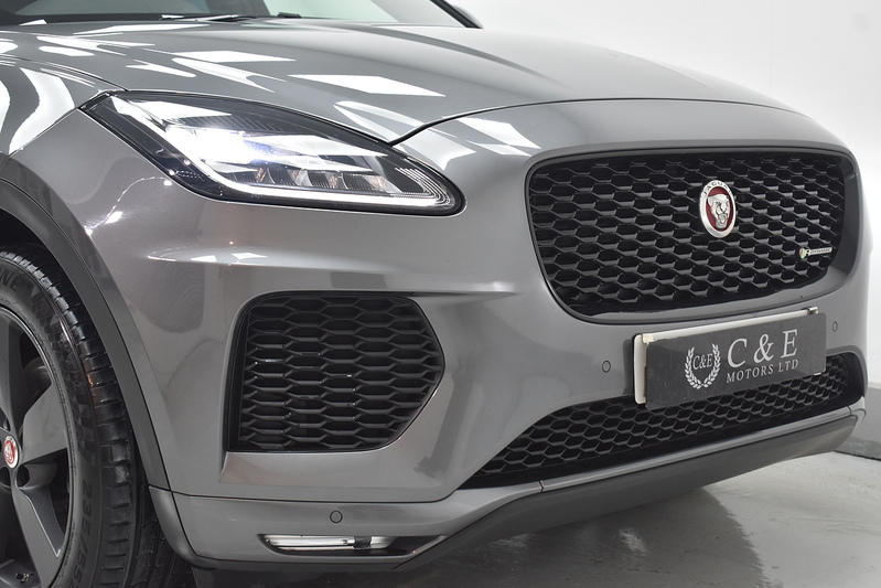 Jaguar E-PACE D180 Chequered Flag - U6288