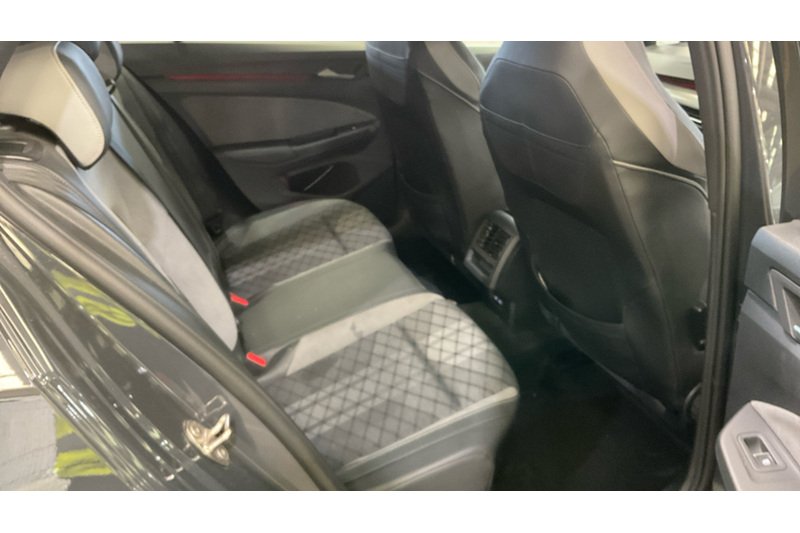 Volkswagen Golf TSI R-Line - U6289