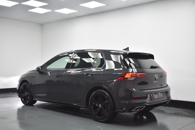 Volkswagen Golf TSI R-Line - U6290