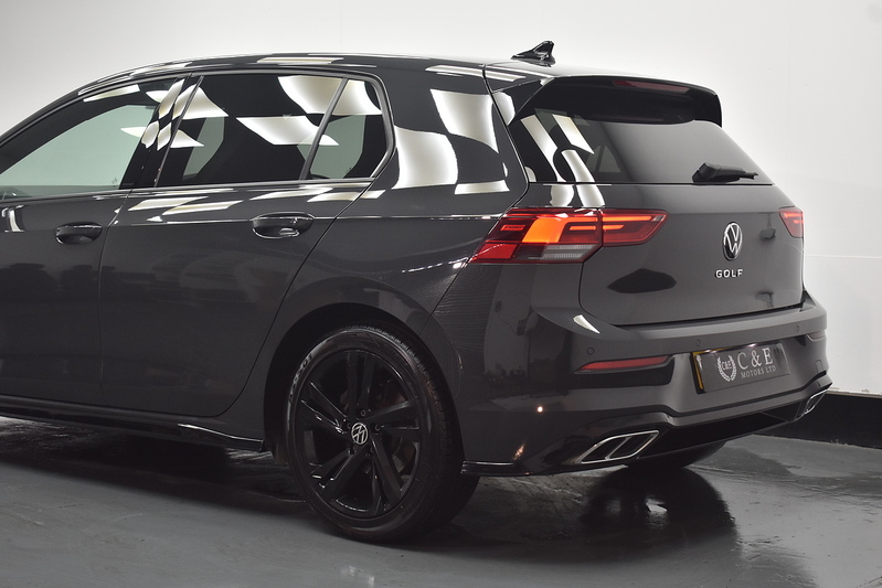 Volkswagen Golf TSI R-Line - U6290