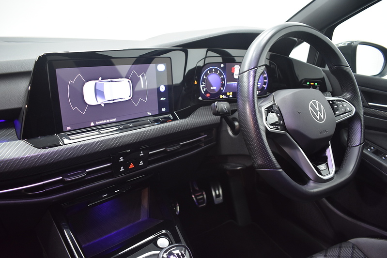 Volkswagen Golf TSI R-Line - U6290