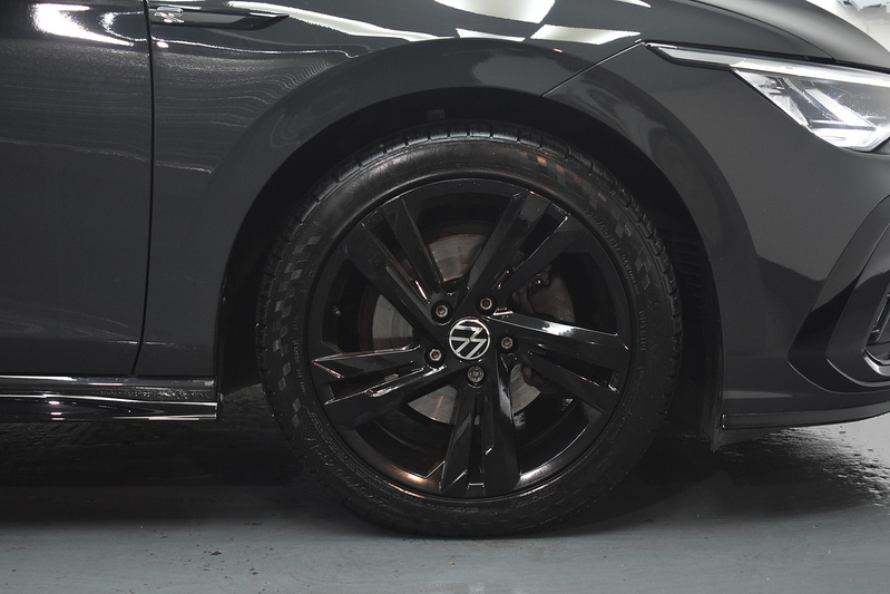 Volkswagen Golf TSI R-Line - U6290