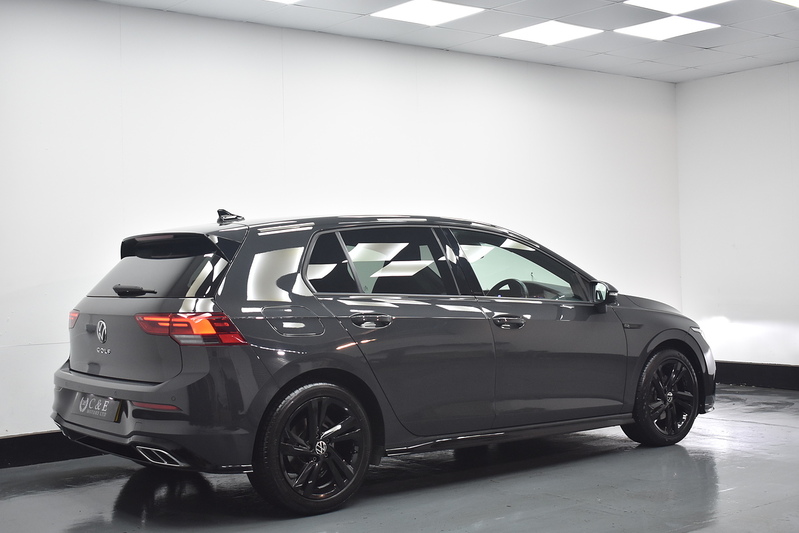 Volkswagen Golf TSI R-Line - U6290