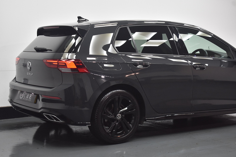 Volkswagen Golf TSI R-Line - U6290