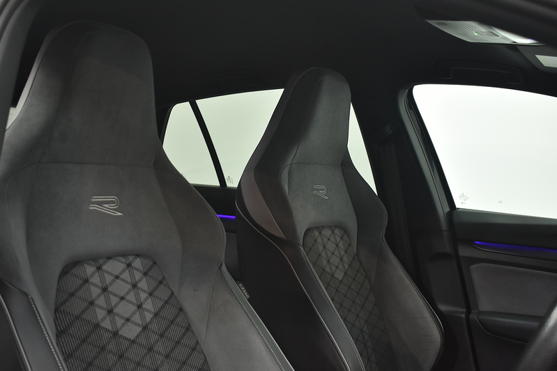Volkswagen Golf TSI R-Line - U6290