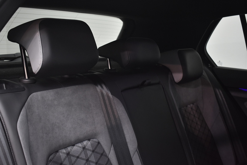 Volkswagen Golf TSI R-Line - U6290