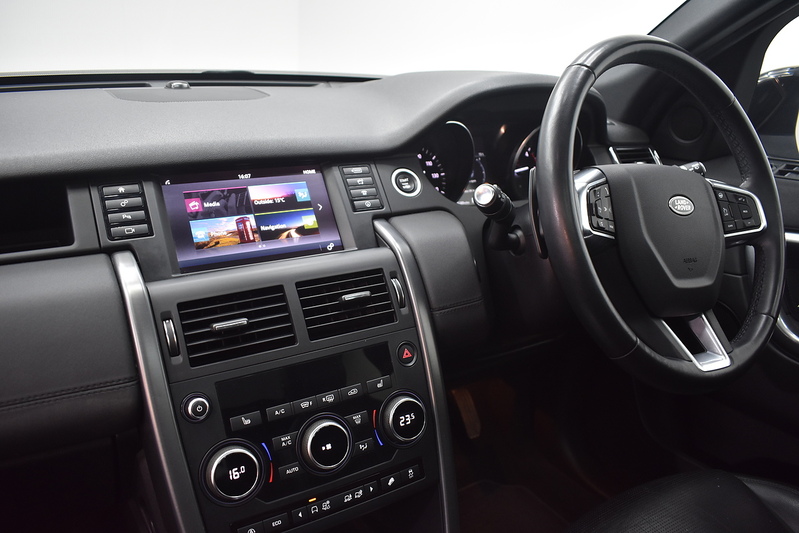 Land Rover Discovery Sport TD4 Landmark - U6299