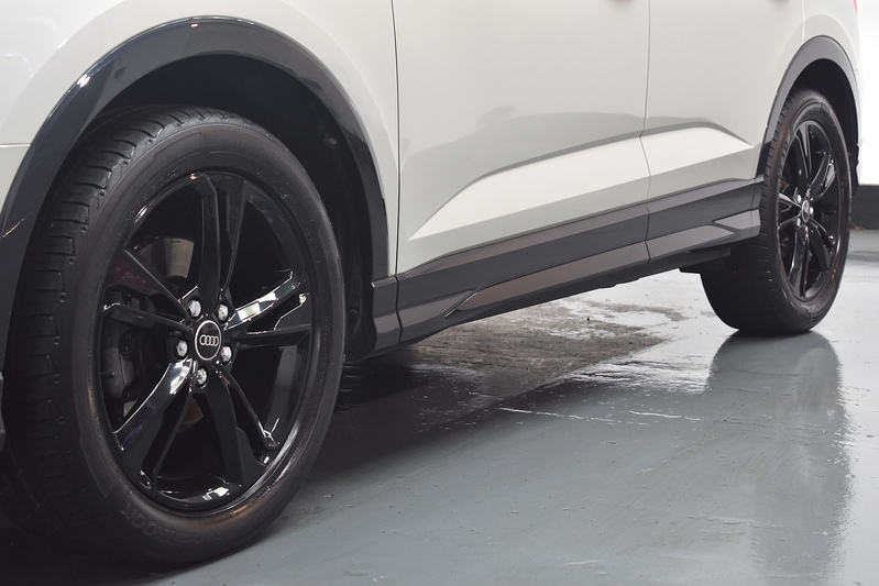 Audi Q3 TFSI CoD S line - U6300