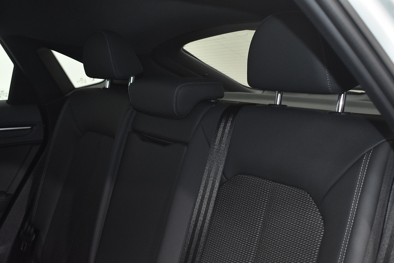 Audi Q3 TFSI CoD S line - U6300