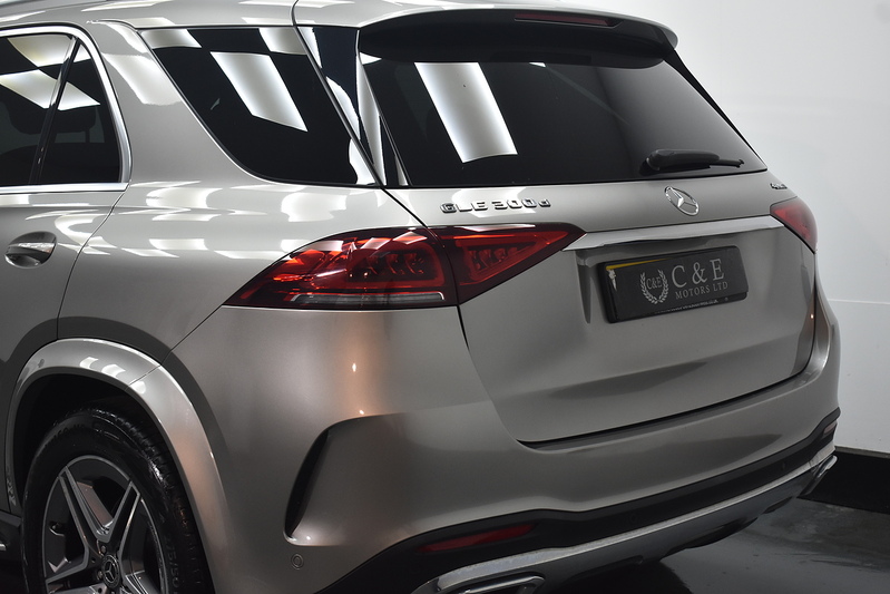 Mercedes-Benz GLE GLE300d AMG Line - U6301