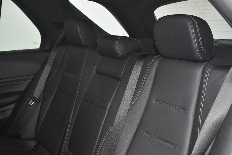 Mercedes-Benz GLE GLE300d AMG Line - U6301