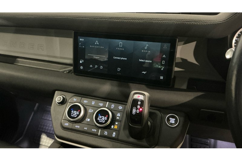 Land Rover Defender 110 D250 MHEV SE - U6304