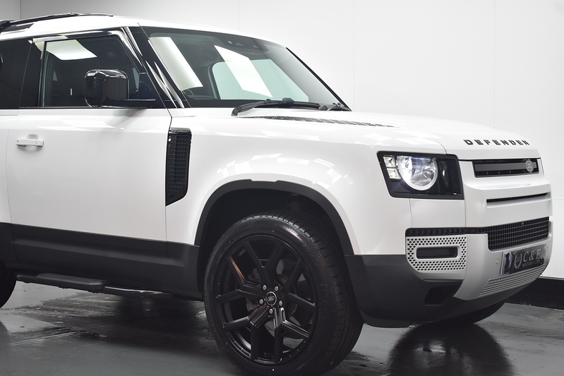 Land Rover Defender 90 D200 MHEV S - U6305