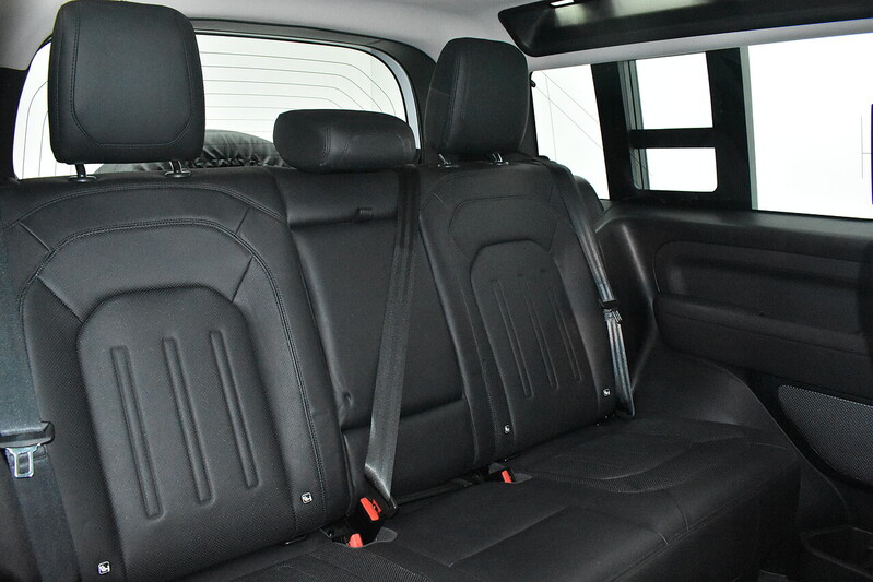 Land Rover Defender 90 D200 MHEV S - U6305