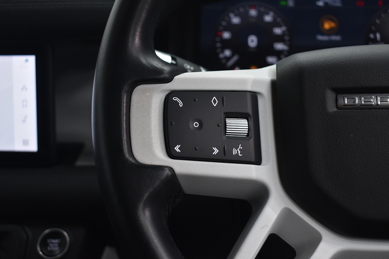 Land Rover Defender 90 D200 MHEV S - U6305